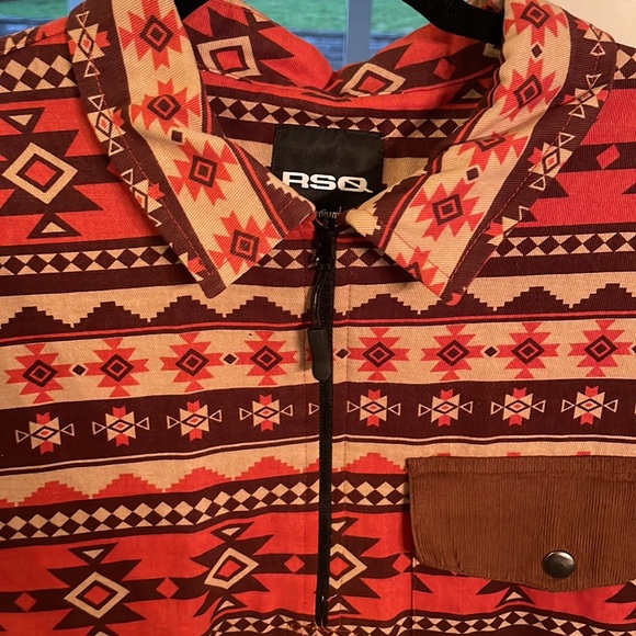 Long sleeve collared half zip up - Picture 3 of 5